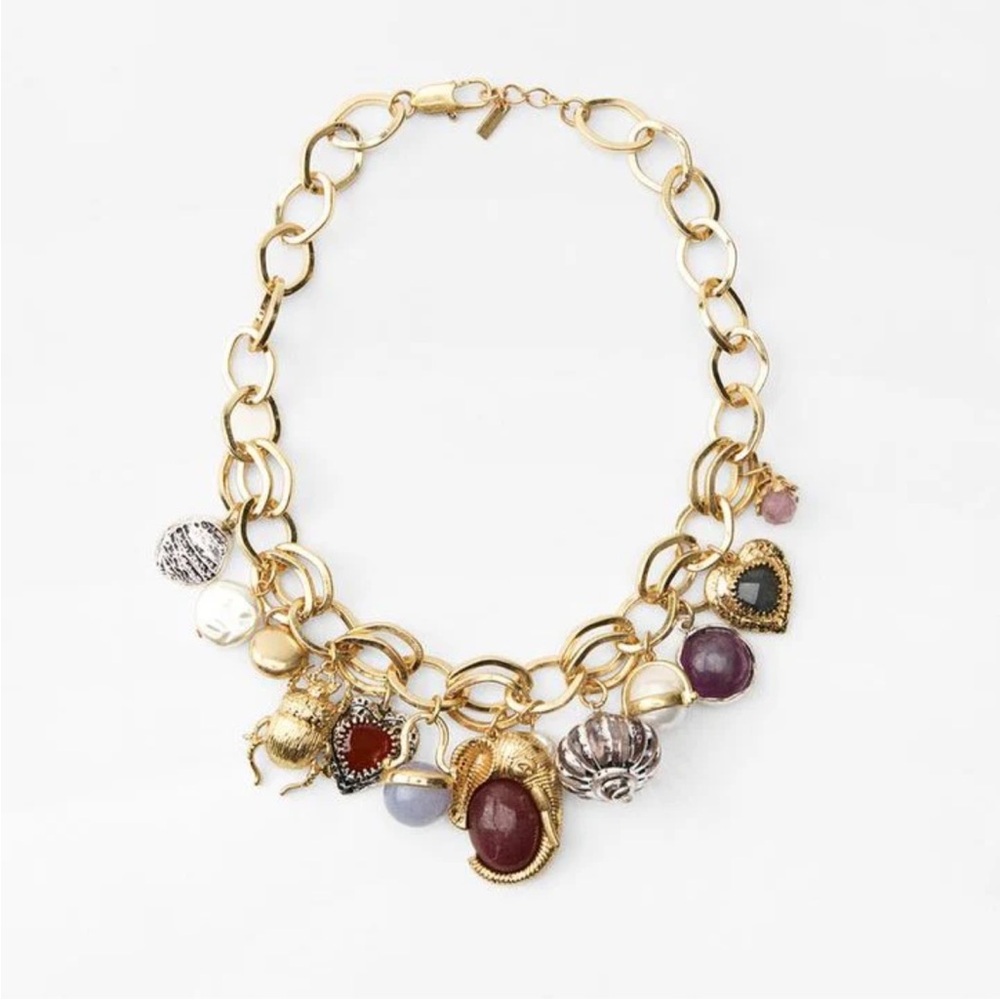 Zara NWT gold charm necklace 4548/322